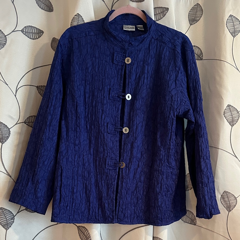 Chico’s Blue Textured Button-Up Jacket